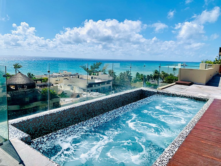 1 Block to Ocean Infinity Pool Views Modern 2BR