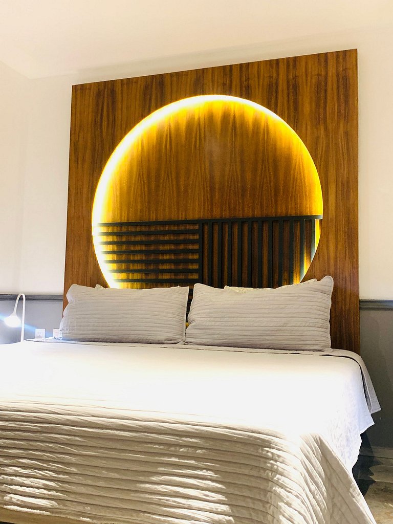 Jan 28to31 2/rooms SpecialDiscount 1 blockto ocean