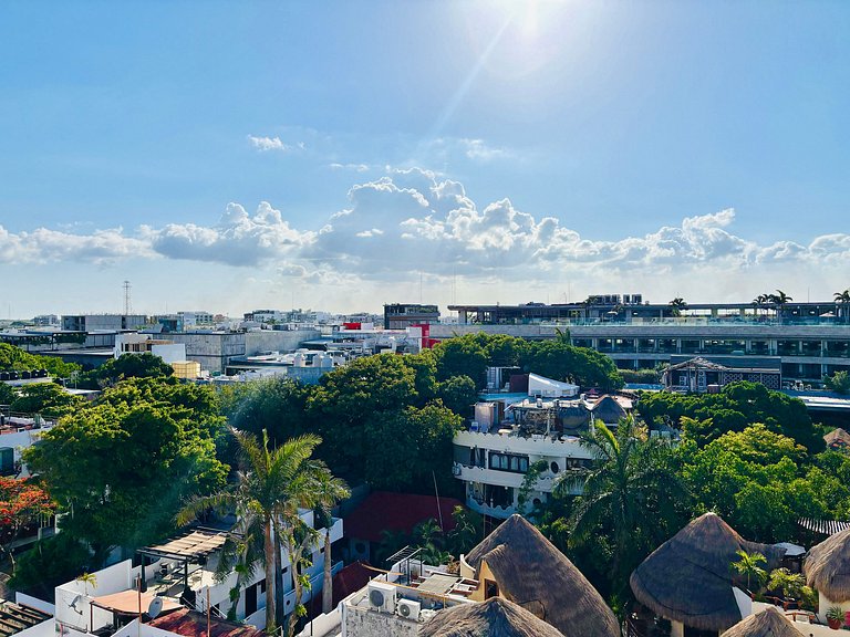 1 block from beach 2BR pool ocean view