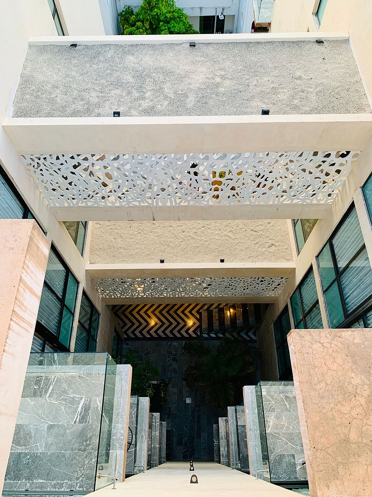 Jan 28to31 2/rooms SpecialDiscount 1 blockto ocean