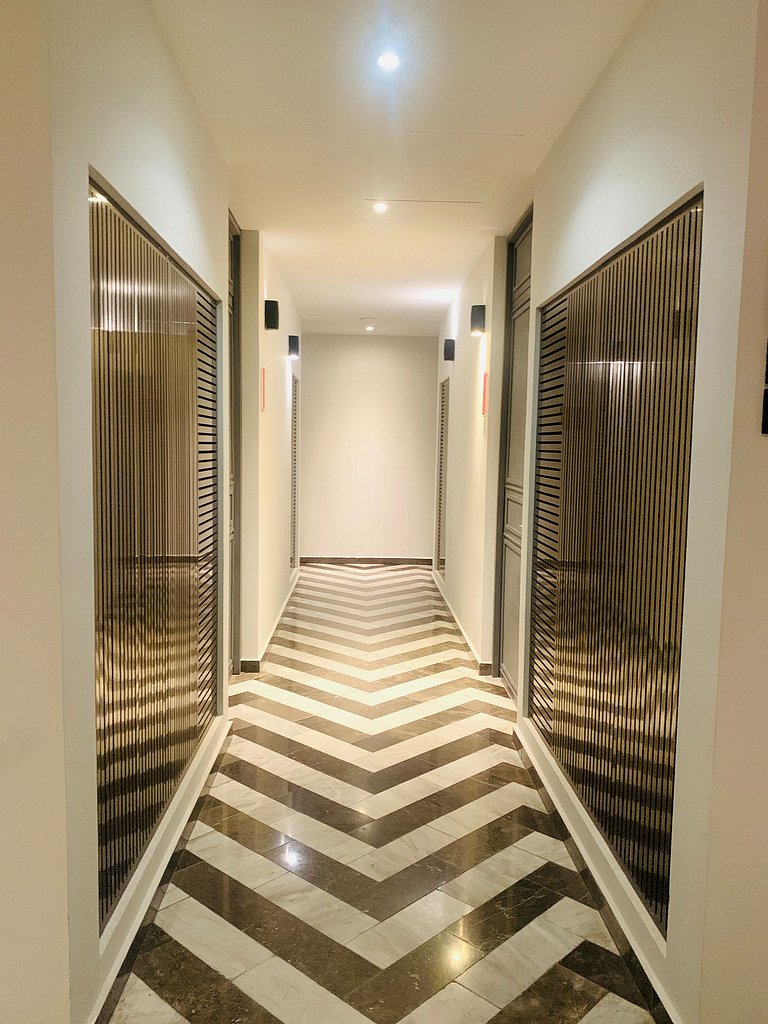 2BR 1 block from beach Mar 26 to Apr 6