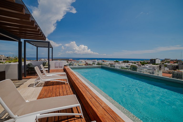 Sophisticated and Elegant Studio Steps from the Sea