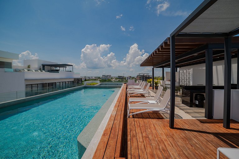 Sophisticated and Elegant Studio Steps from the Sea