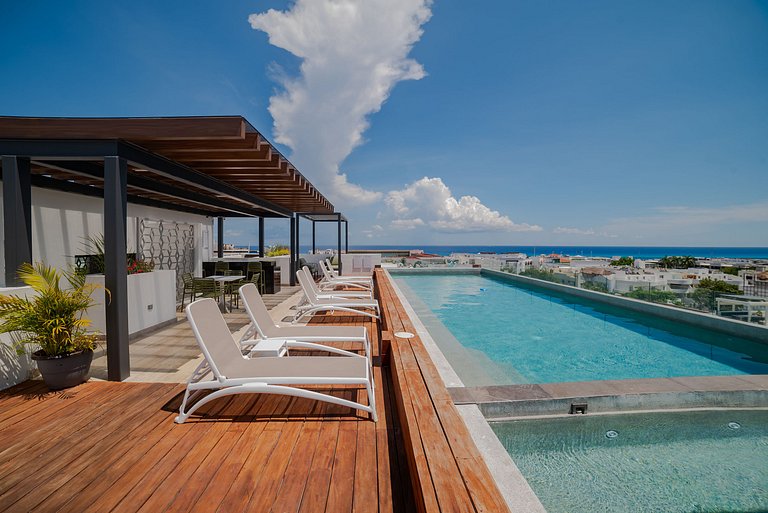 Sophisticated and Elegant Studio Steps from the Sea